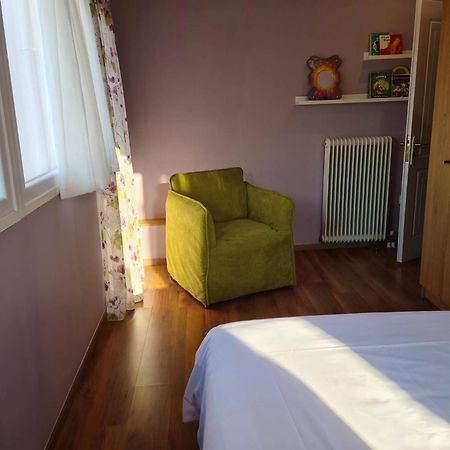 Comfy Urban Apartment Янина Екстериор снимка