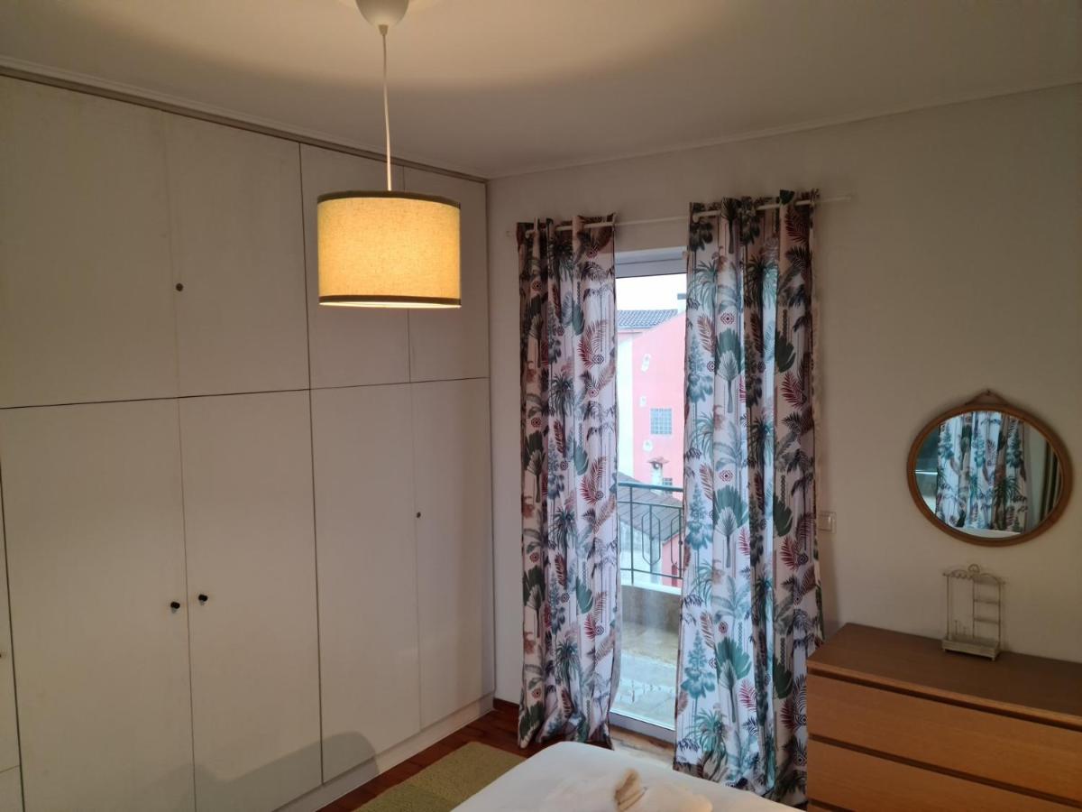 Comfy Urban Apartment Янина Екстериор снимка